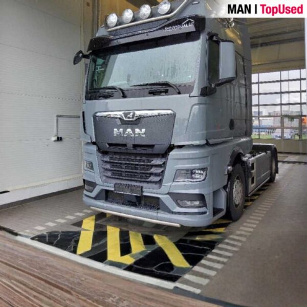 شاحنة مستعملة MAN TGX 18 540 موديل 2021 للبيع في السعودية