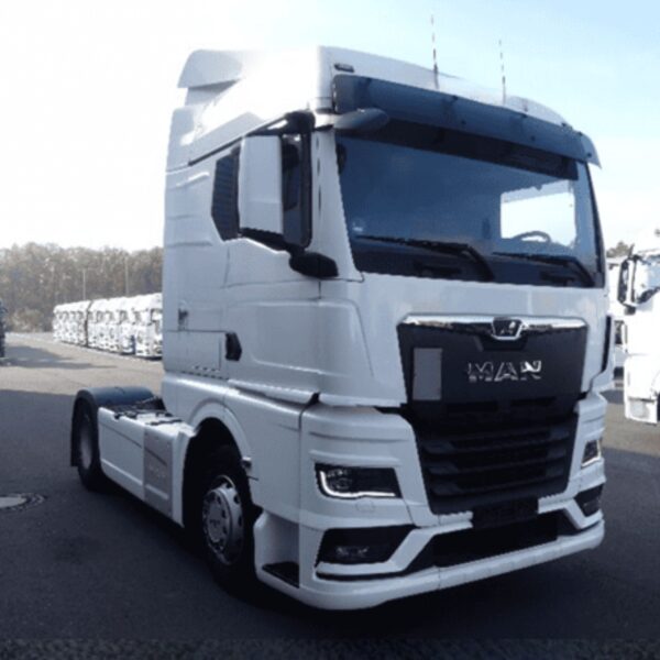 MAN TGX 18 470 GM cab white used truck for sale in Saudi Arabia