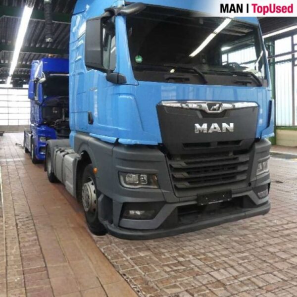 MAN TGX 18 470 GM cab used truck for sale in Saudi Arabia