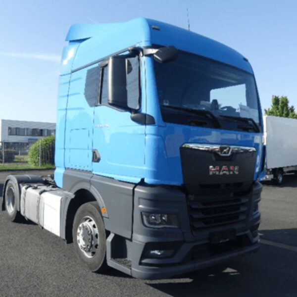MAN TGX 18 470 GM cab blue used truck for sale in Saudi Arabia