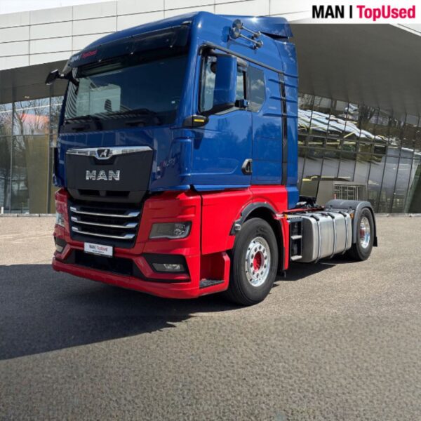 MAN TGX 18 510 GM cab blue used truck for sale in Saudi Arabia