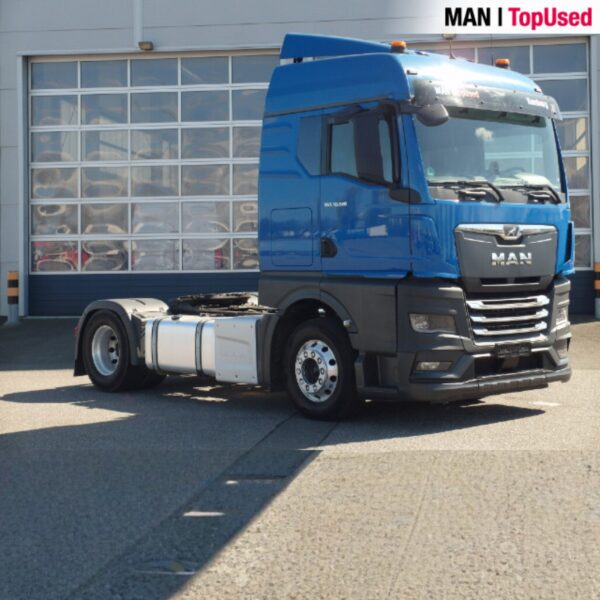 MAN TGX 18 510 GM cab blue used truck for sale in Saudi Arabia